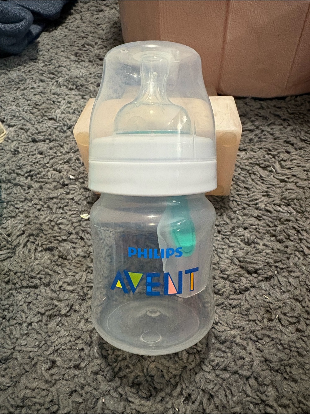 NWOT Philips Avent 4oz Baby Bottle